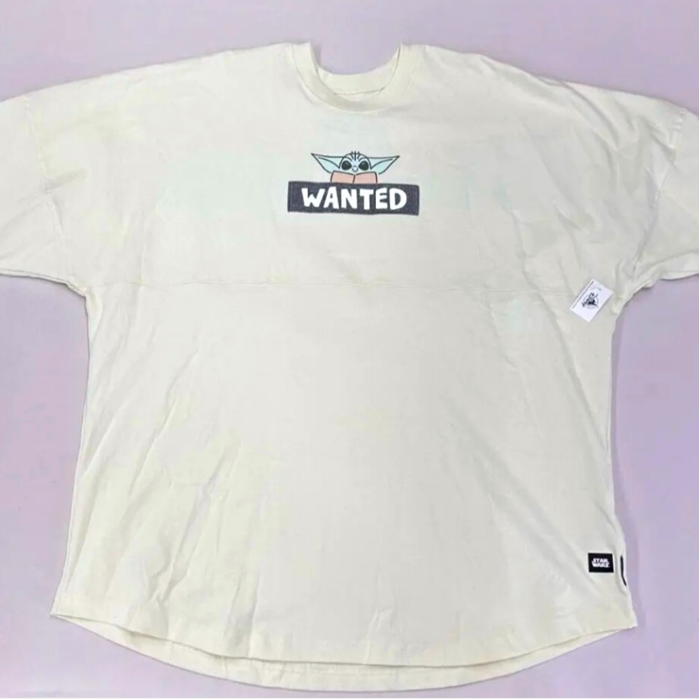 NWT- Disneyland Parks Star Wars Mandalorian Grogu Baby Yoda Spirit Jersey LARGE